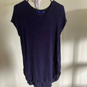 Purple top in excellent condition